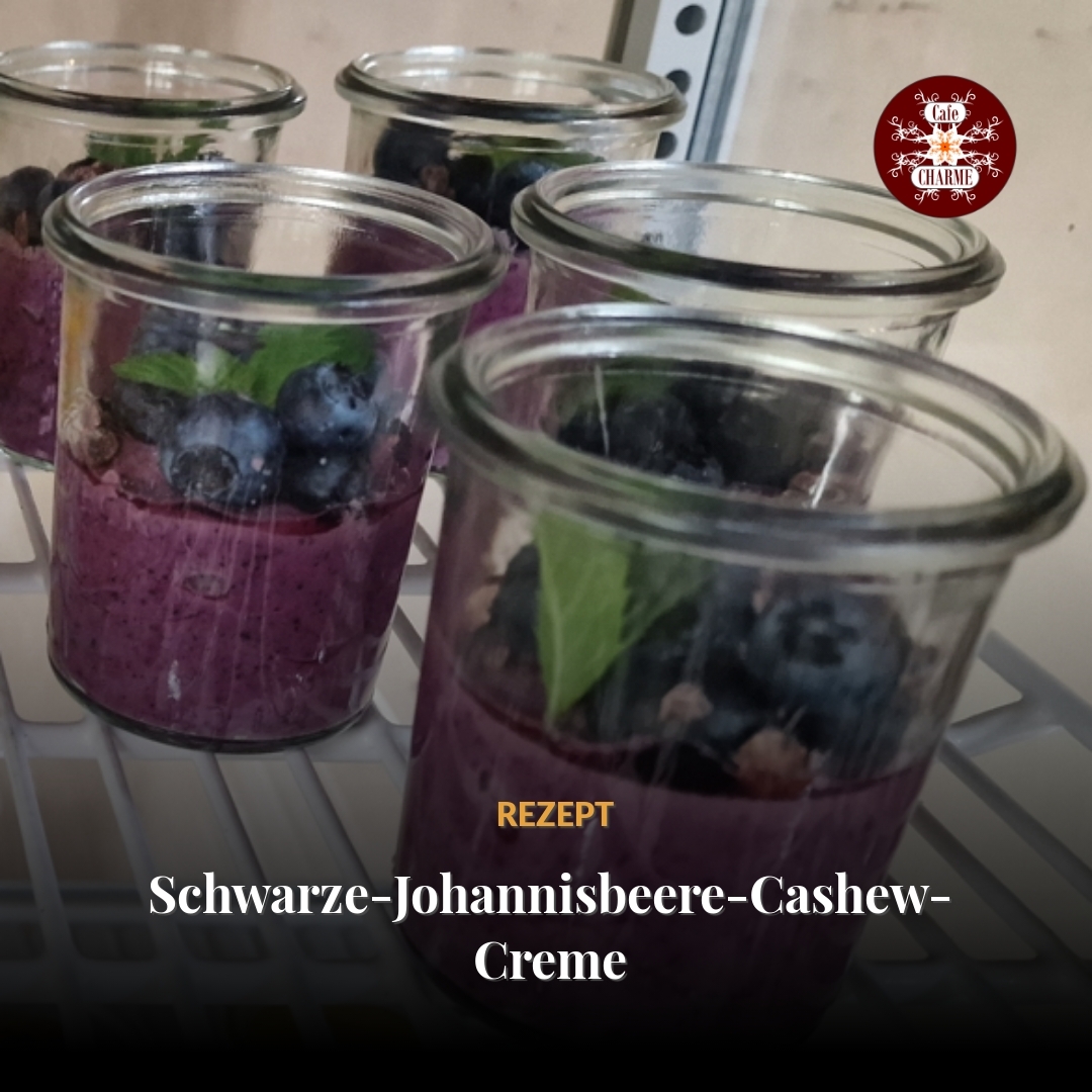 Schwarze-Johannisbeere-Cashew-Creme